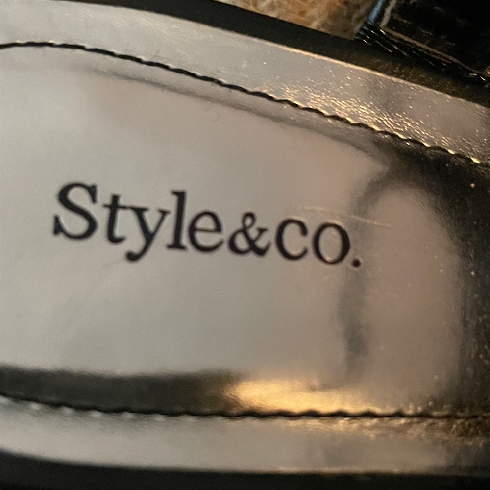Style & Co Elegant Black Strappy Sandals, 8M - Picture 2 of 7